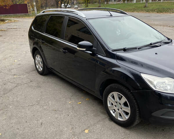 Черный Форд Фокус, объемом двигателя 1.6 л и пробегом 292 тыс. км за 5100 $, фото 3 на Automoto.ua