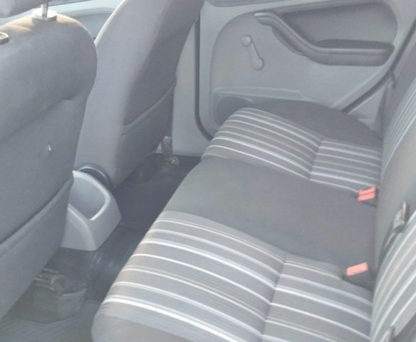 Чорний Форд Фокус, об'ємом двигуна 1.6 л та пробігом 240 тис. км за 6000 $, фото 6 на Automoto.ua