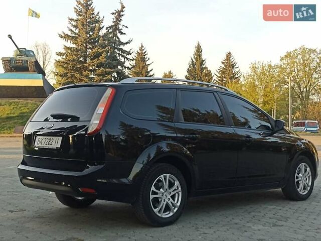 Черный Форд Фокус, объемом двигателя 1.6 л и пробегом 247 тыс. км за 5900 $, фото 9 на Automoto.ua