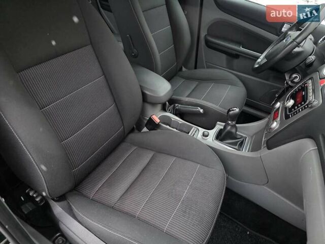 Черный Форд Фокус, объемом двигателя 1.6 л и пробегом 160 тыс. км за 5799 $, фото 36 на Automoto.ua