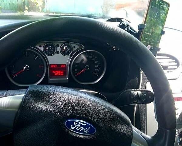 Чорний Форд Фокус, об'ємом двигуна 1.6 л та пробігом 310 тис. км за 6000 $, фото 3 на Automoto.ua