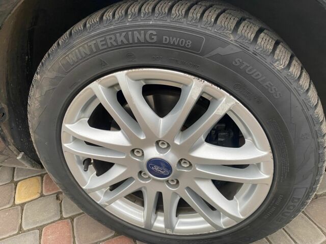 Чорний Форд Фокус, об'ємом двигуна 1.6 л та пробігом 195 тис. км за 5500 $, фото 3 на Automoto.ua