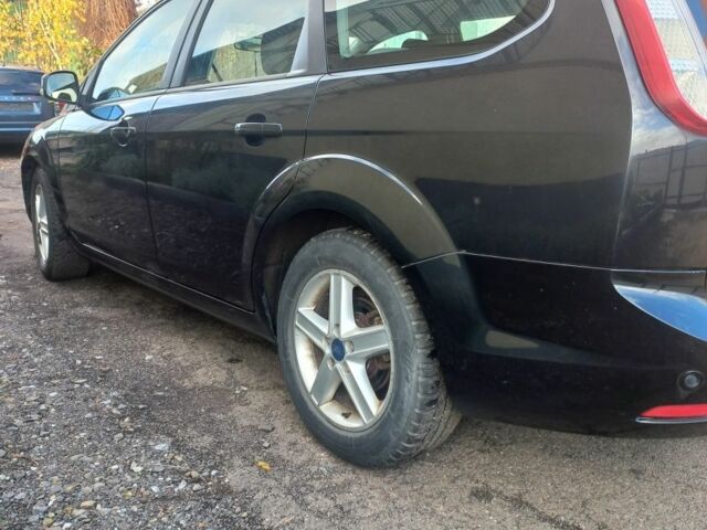 Черный Форд Фокус, объемом двигателя 1.6 л и пробегом 247 тыс. км за 5500 $, фото 4 на Automoto.ua