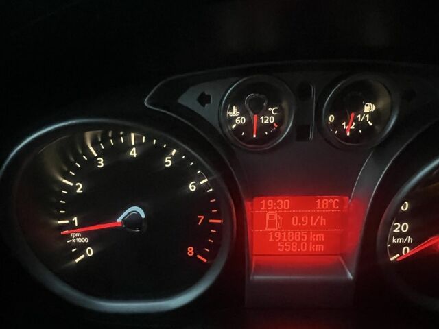 Чорний Форд Фокус, об'ємом двигуна 1.6 л та пробігом 190 тис. км за 6100 $, фото 6 на Automoto.ua