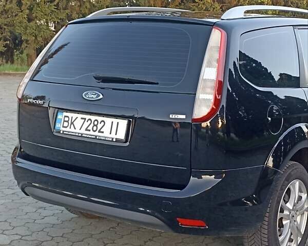 Черный Форд Фокус, объемом двигателя 1.6 л и пробегом 247 тыс. км за 5900 $, фото 11 на Automoto.ua
