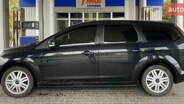 Черный Форд Фокус, объемом двигателя 1.6 л и пробегом 245 тыс. км за 6000 $, фото 3 на Automoto.ua