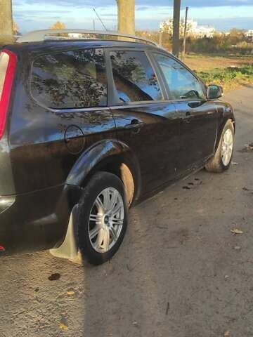 Черный Форд Фокус, объемом двигателя 1.8 л и пробегом 356 тыс. км за 4300 $, фото 3 на Automoto.ua