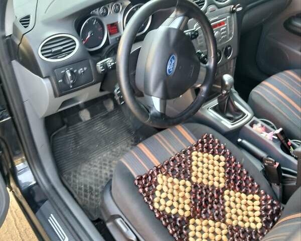 Форд Фокус 2009 в Кропивницком (Кировограде) на Automoto.ua Черный Форд Фокус, объемом двигателя 1.6 л и пробегом 260 тыс. км за 6300 $, фото 6 на Automoto.ua
