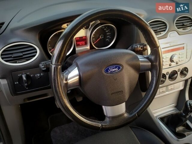 Черный Форд Фокус, объемом двигателя 1.6 л и пробегом 215 тыс. км за 6200 $, фото 66 на Automoto.ua