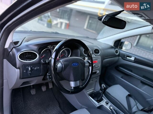 Чорний Форд Фокус, об'ємом двигуна 1.75 л та пробігом 356 тис. км за 3999 $, фото 24 на Automoto.ua