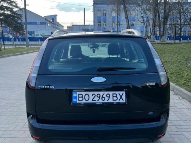 Черный Форд Фокус, объемом двигателя 2 л и пробегом 285 тыс. км за 5700 $, фото 5 на Automoto.ua