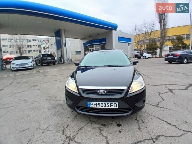 Черный Форд Фокус, объемом двигателя 1.6 л и пробегом 264 тыс. км за 5500 $, фото 2 на Automoto.ua