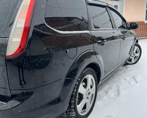 Черный Форд Фокус, объемом двигателя 1.6 л и пробегом 221 тыс. км за 5900 $, фото 5 на Automoto.ua