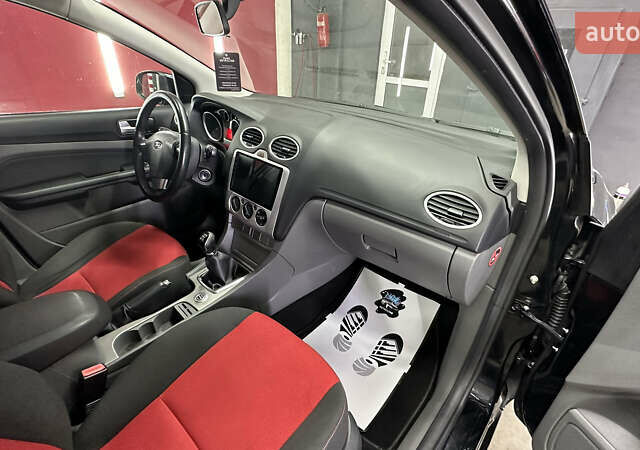 Форд Фокус 2009 в Луцке на Automoto.ua Черный Форд Фокус, объемом двигателя 1.6 л и пробегом 199 тыс. км за 5800 $, фото 24 на Automoto.ua