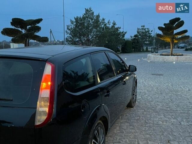 Чорний Форд Фокус, об'ємом двигуна 1.6 л та пробігом 255 тис. км за 5000 $, фото 7 на Automoto.ua