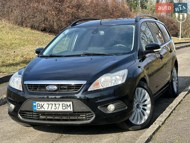 Черный Форд Фокус, объемом двигателя 1.56 л и пробегом 240 тыс. км за 6350 $, фото 1 на Automoto.ua