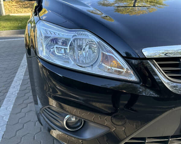 Чорний Форд Фокус, об'ємом двигуна 1.6 л та пробігом 226 тис. км за 5600 $, фото 8 на Automoto.ua