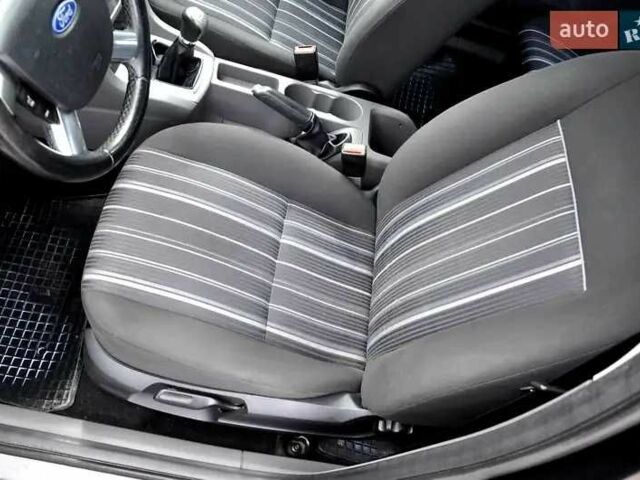 Черный Форд Фокус, объемом двигателя 0 л и пробегом 230 тыс. км за 5300 $, фото 9 на Automoto.ua