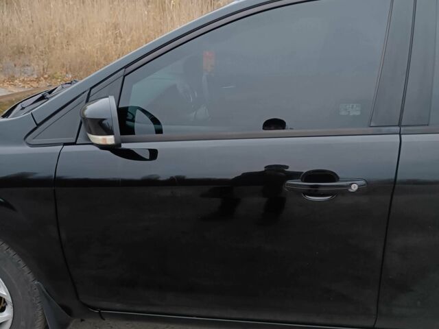 Черный Форд Фокус, объемом двигателя 1.6 л и пробегом 223 тыс. км за 5100 $, фото 8 на Automoto.ua