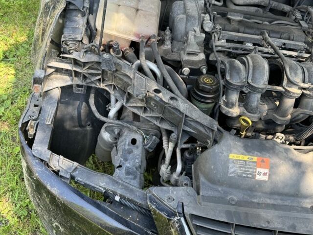 Черный Форд Фокус, объемом двигателя 1.6 л и пробегом 200 тыс. км за 1850 $, фото 9 на Automoto.ua