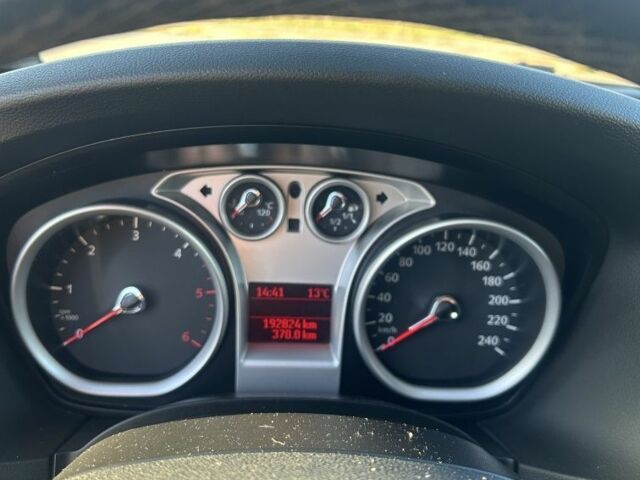 Чорний Форд Фокус, об'ємом двигуна 1.6 л та пробігом 193 тис. км за 6450 $, фото 4 на Automoto.ua