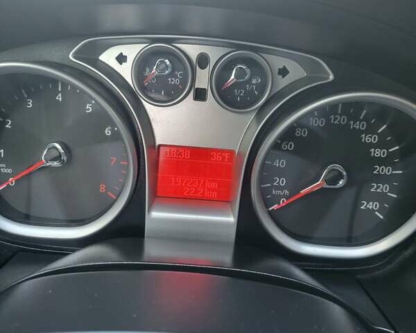 Чорний Форд Фокус, об'ємом двигуна 1.6 л та пробігом 197 тис. км за 4999 $, фото 17 на Automoto.ua