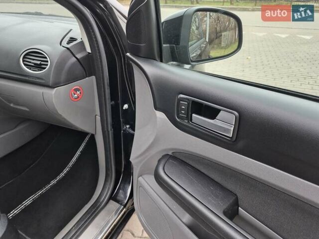 Чорний Форд Фокус, об'ємом двигуна 1.6 л та пробігом 249 тис. км за 6900 $, фото 53 на Automoto.ua