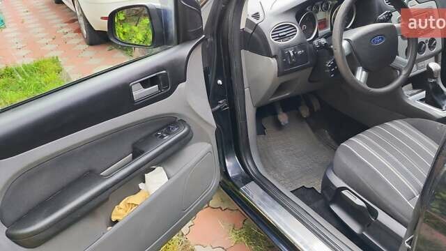 Чорний Форд Фокус, об'ємом двигуна 1.56 л та пробігом 190 тис. км за 5800 $, фото 6 на Automoto.ua