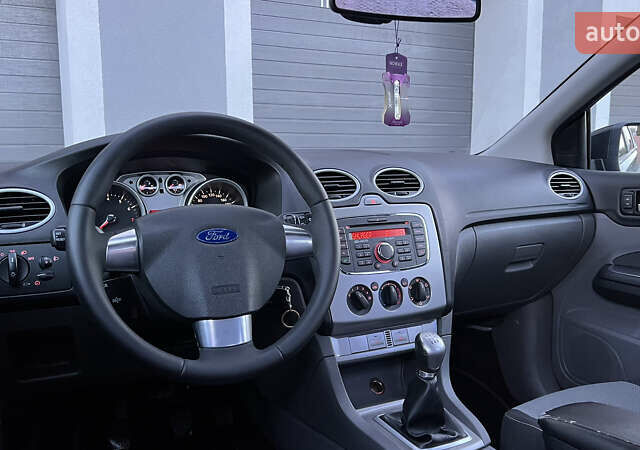 Черный Форд Фокус, объемом двигателя 1.8 л и пробегом 218 тыс. км за 5799 $, фото 25 на Automoto.ua