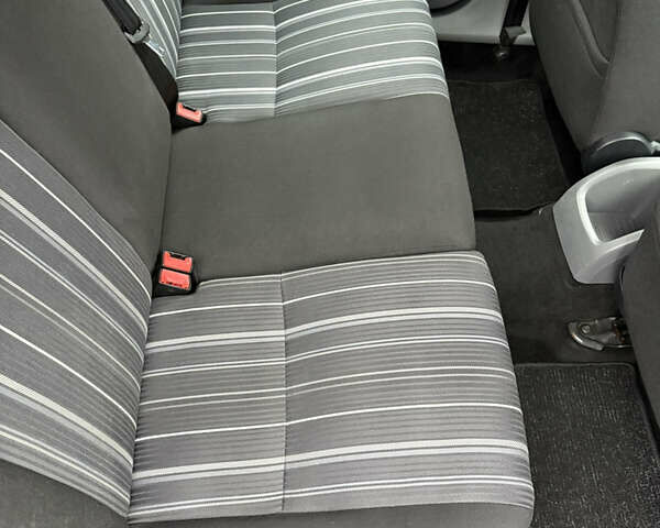 Черный Форд Фокус, объемом двигателя 1.6 л и пробегом 233 тыс. км за 5900 $, фото 33 на Automoto.ua