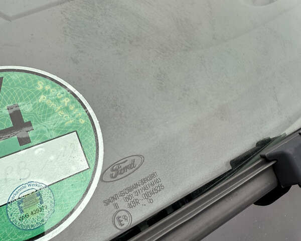 Черный Форд Фокус, объемом двигателя 1.6 л и пробегом 195 тыс. км за 5700 $, фото 48 на Automoto.ua