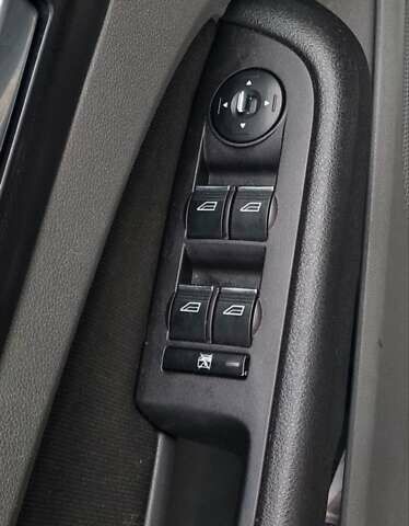 Чорний Форд Фокус, об'ємом двигуна 1.56 л та пробігом 225 тис. км за 5999 $, фото 14 на Automoto.ua