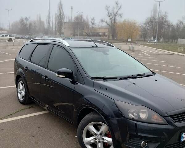 Черный Форд Фокус, объемом двигателя 1.6 л и пробегом 282 тыс. км за 5300 $, фото 1 на Automoto.ua