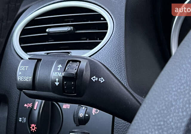 Черный Форд Фокус, объемом двигателя 1.8 л и пробегом 218 тыс. км за 5799 $, фото 36 на Automoto.ua