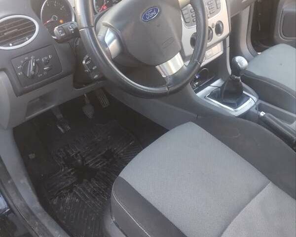 Чорний Форд Фокус, об'ємом двигуна 1.6 л та пробігом 260 тис. км за 1800 $, фото 16 на Automoto.ua