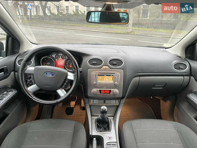Черный Форд Фокус, объемом двигателя 1.6 л и пробегом 242 тыс. км за 6150 $, фото 15 на Automoto.ua
