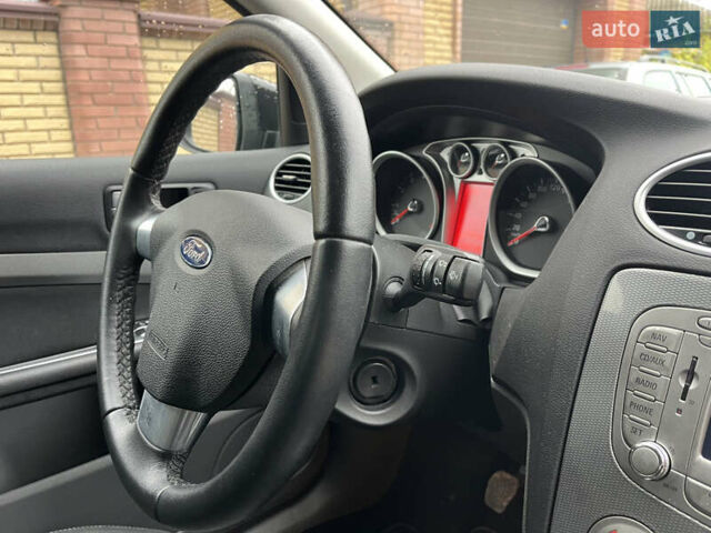 Чорний Форд Фокус, об'ємом двигуна 1.6 л та пробігом 222 тис. км за 6550 $, фото 62 на Automoto.ua