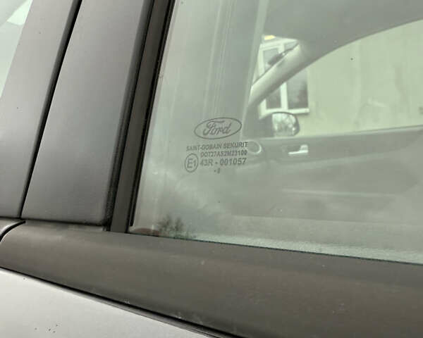 Черный Форд Фокус, объемом двигателя 1.6 л и пробегом 195 тыс. км за 5700 $, фото 54 на Automoto.ua