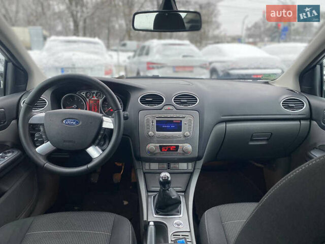 Черный Форд Фокус, объемом двигателя 1.8 л и пробегом 157 тыс. км за 5720 $, фото 29 на Automoto.ua