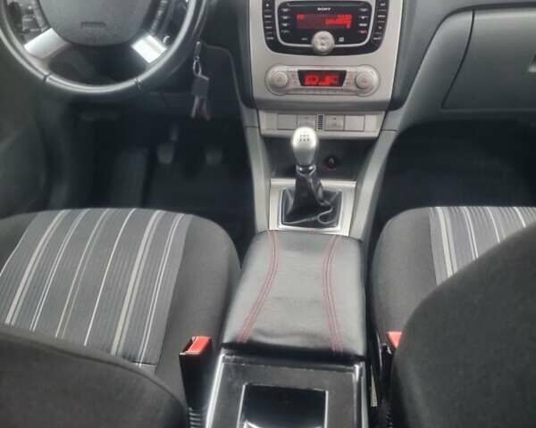 Чорний Форд Фокус, об'ємом двигуна 1.6 л та пробігом 230 тис. км за 6300 $, фото 37 на Automoto.ua