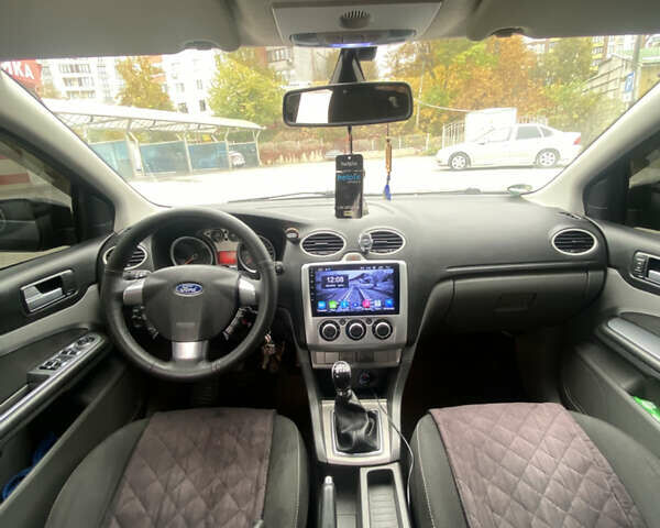 Черный Форд Фокус, объемом двигателя 1.56 л и пробегом 276 тыс. км за 6150 $, фото 8 на Automoto.ua