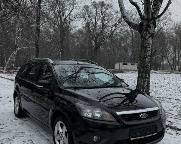 Черный Форд Фокус, объемом двигателя 1.6 л и пробегом 235 тыс. км за 6200 $, фото 2 на Automoto.ua