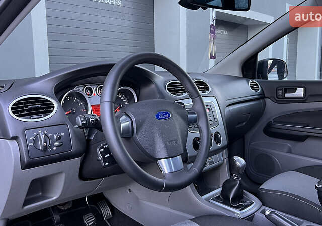 Черный Форд Фокус, объемом двигателя 1.8 л и пробегом 218 тыс. км за 5799 $, фото 27 на Automoto.ua