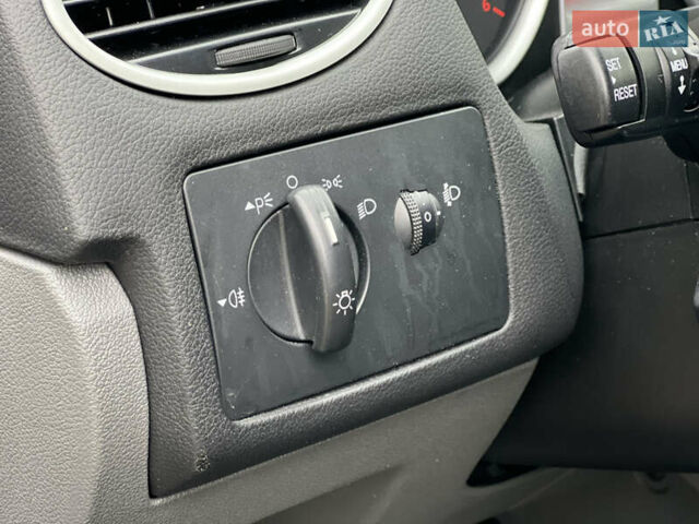 Чорний Форд Фокус, об'ємом двигуна 1.6 л та пробігом 208 тис. км за 6450 $, фото 8 на Automoto.ua