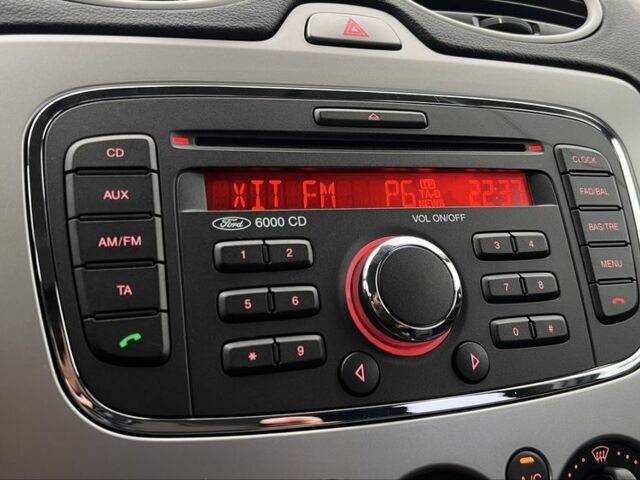 Черный Форд Фокус, объемом двигателя 1.8 л и пробегом 218 тыс. км за 5800 $, фото 21 на Automoto.ua