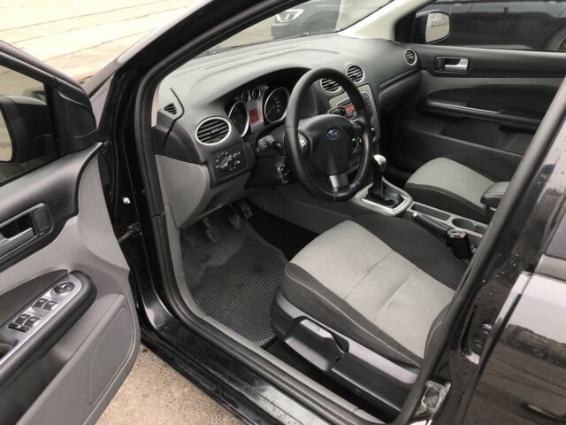 Чорний Форд Фокус, об'ємом двигуна 1.6 л та пробігом 260 тис. км за 5000 $, фото 8 на Automoto.ua