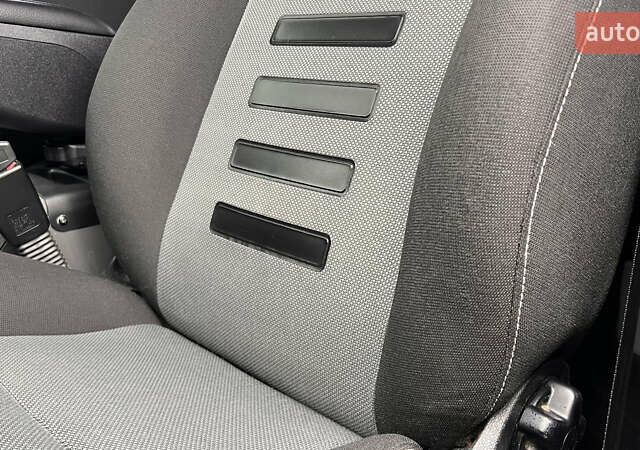 Чорний Форд Фокус, об'ємом двигуна 1.8 л та пробігом 217 тис. км за 5950 $, фото 44 на Automoto.ua