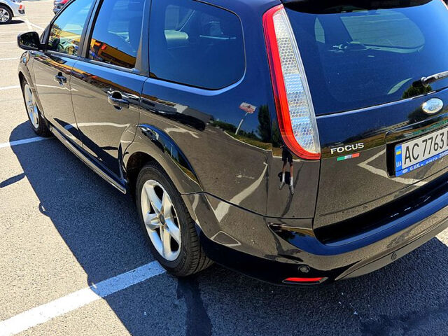 Чорний Форд Фокус, об'ємом двигуна 1.6 л та пробігом 281 тис. км за 5500 $, фото 11 на Automoto.ua