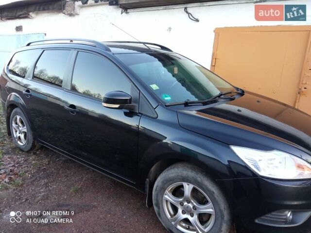 Черный Форд Фокус, объемом двигателя 1.6 л и пробегом 242 тыс. км за 5800 $, фото 2 на Automoto.ua