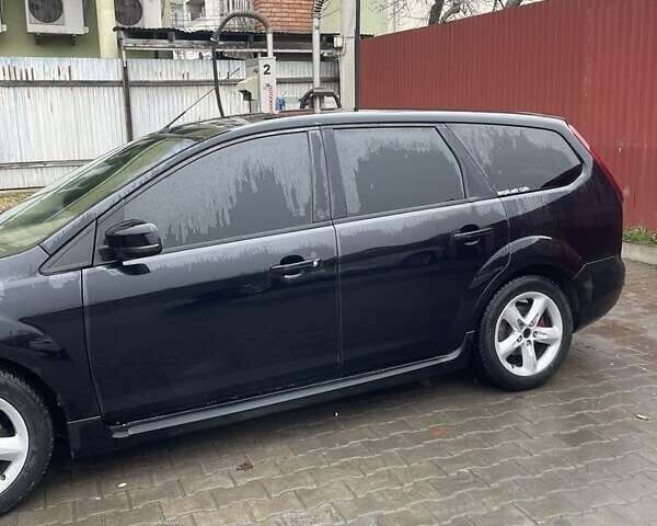 Черный Форд Фокус, объемом двигателя 1.6 л и пробегом 307 тыс. км за 5300 $, фото 2 на Automoto.ua